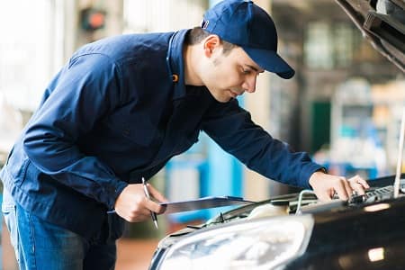 Service Technician at work | Andy Mohr Honda in Bloomington IN