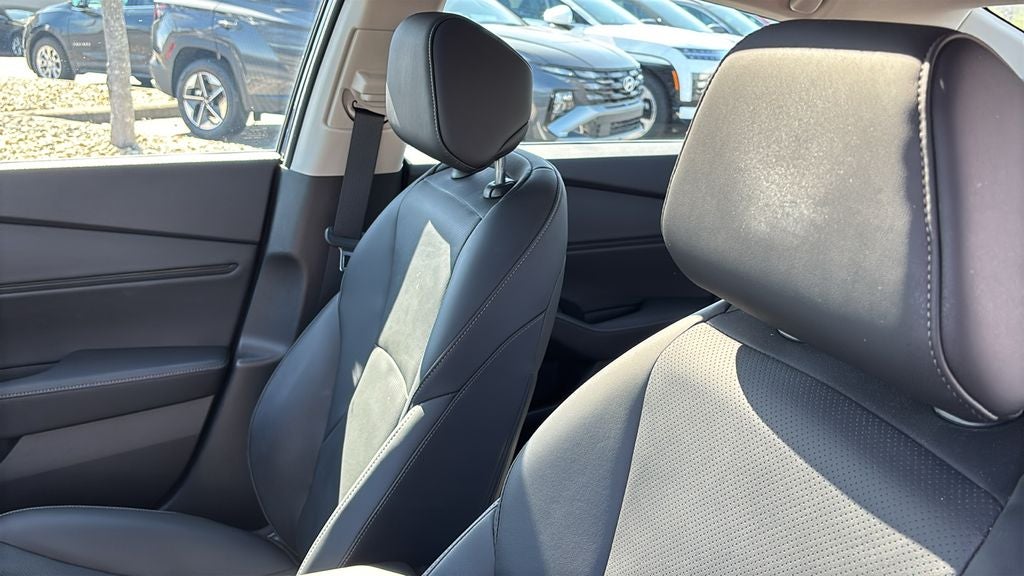 2025 Honda Accord Hybrid Touring - Photo 25