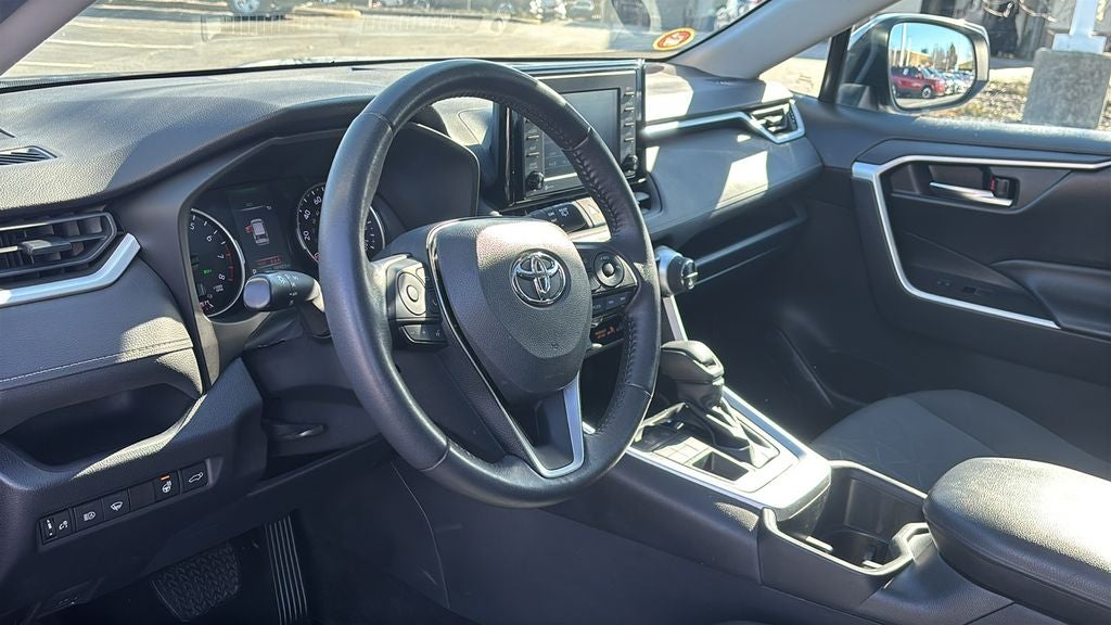 2022 Toyota RAV4 XLE