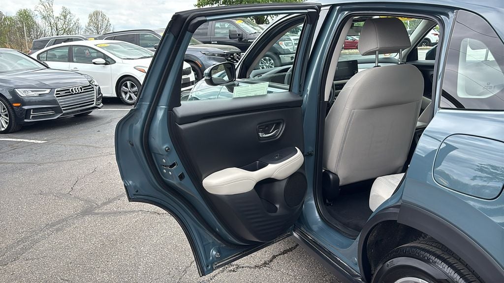 2025 Honda HR-V LX
