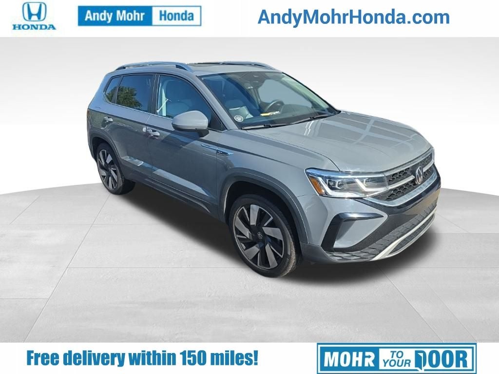 2024 Volkswagen Taos 1.5T SEL 4Motion's photo