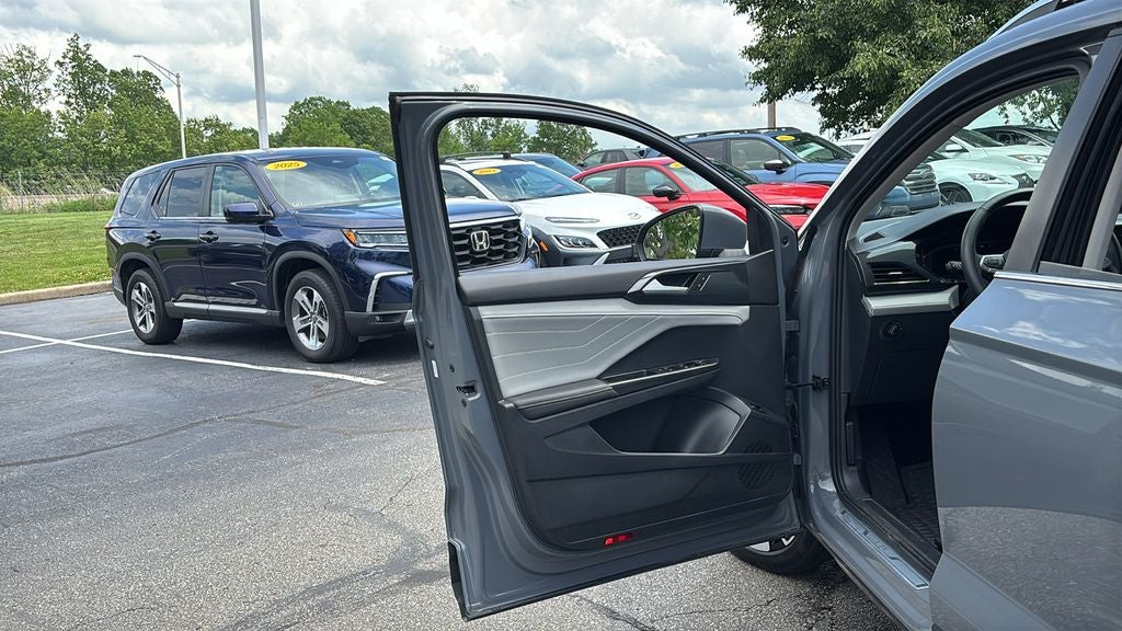 2024 Volkswagen Taos 1.5T SEL