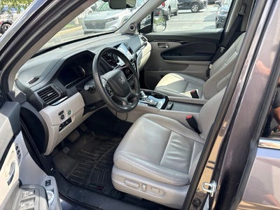 2022 Honda Pilot Touring 7 Passenger
