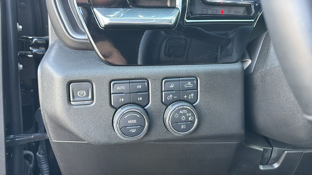 2025 Chevrolet Silverado 3500HD LTZ