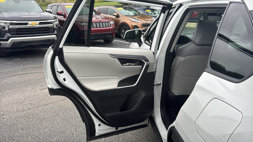 2024 Toyota RAV4 XLE Premium