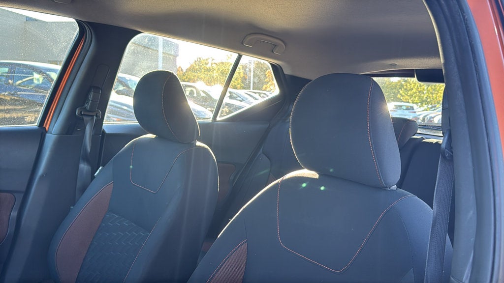 2021 Nissan Kicks SR