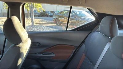 2021 Nissan Kicks SR