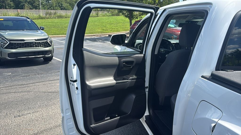 2022 Toyota Tacoma SR V6