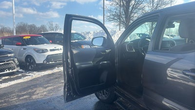 2023 Toyota Tacoma SR5 V6