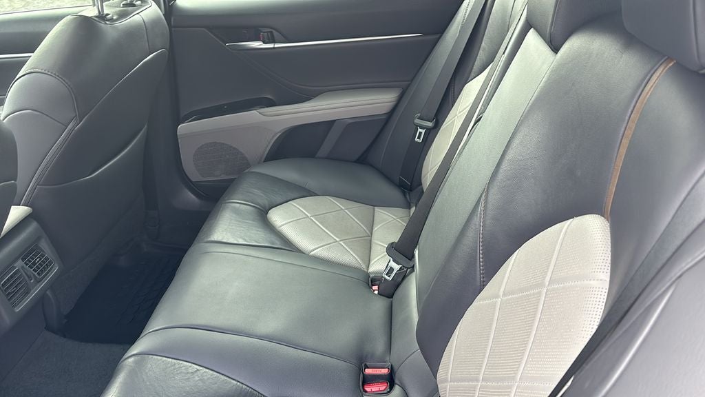 2018 Toyota Camry Hybrid XLE