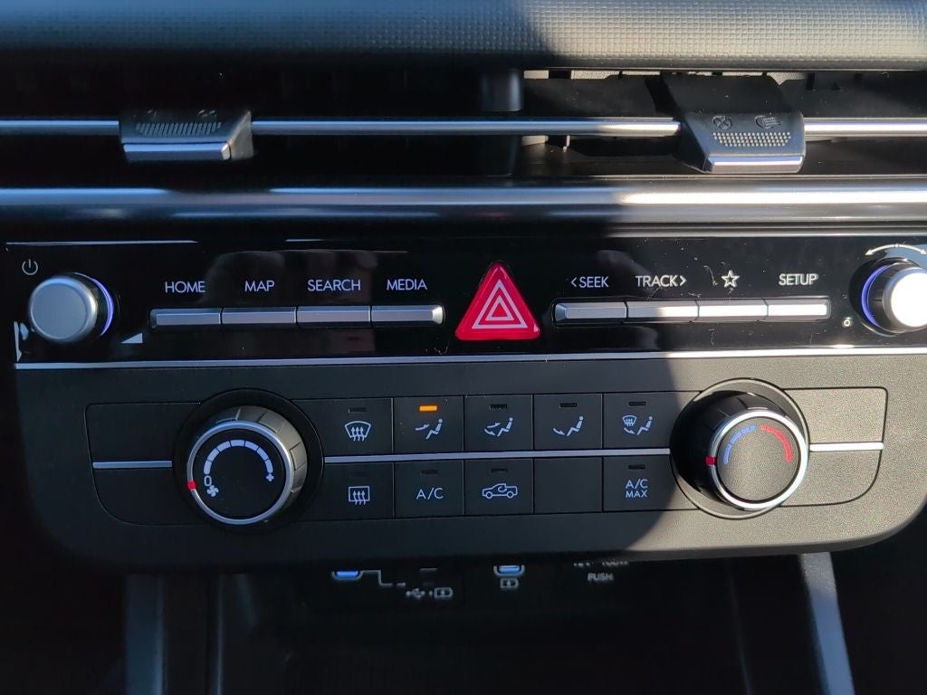2025 Hyundai Santa Cruz SE