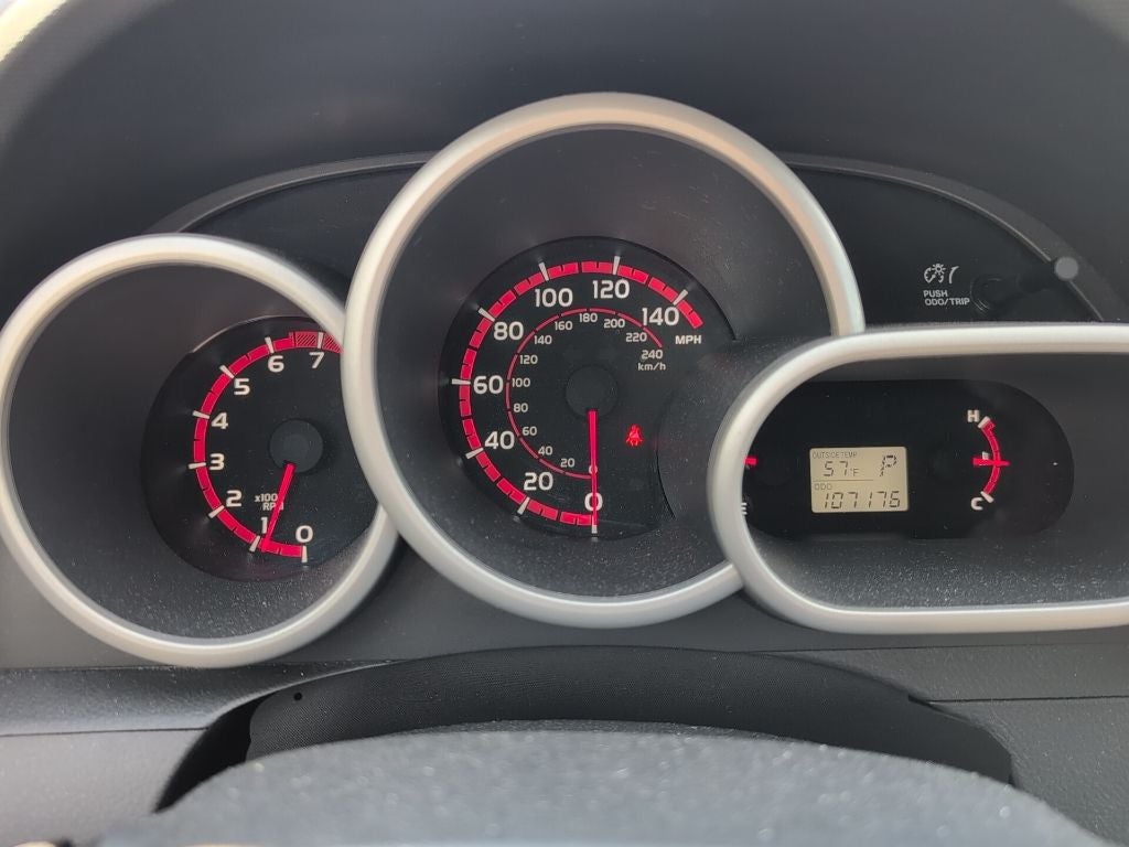 2009 Pontiac Vibe Base