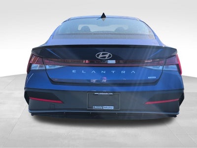 2025 Hyundai Elantra Hybrid SEL Sport