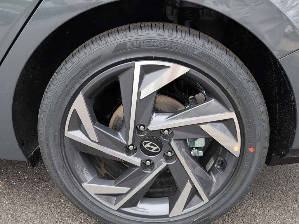 2025 Hyundai Elantra Hybrid Limited