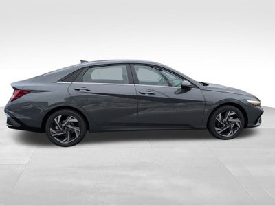 2025 Hyundai Elantra Hybrid Limited