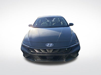 2025 Hyundai Elantra Hybrid Limited