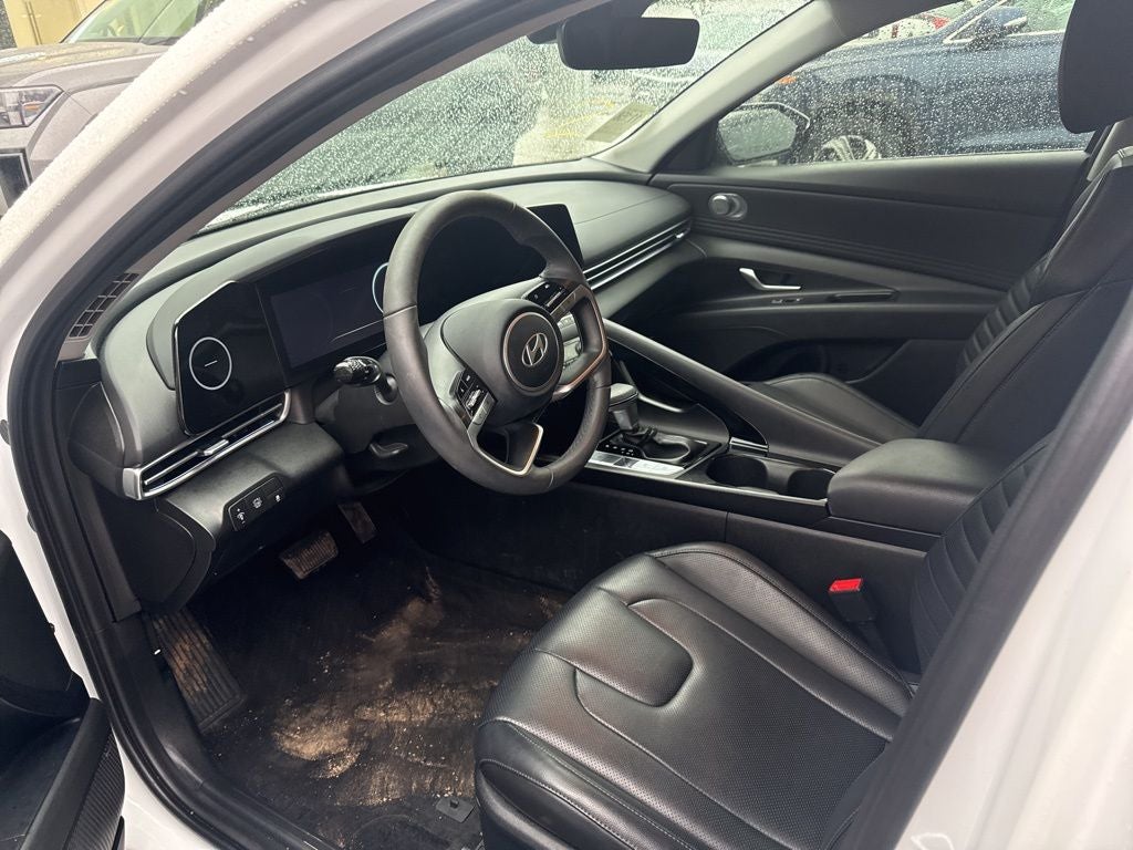 2025 Hyundai Elantra Hybrid Limited