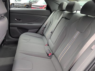 2025 Hyundai Elantra SEL Convenience