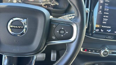 2019 Volvo XC40 R-Design