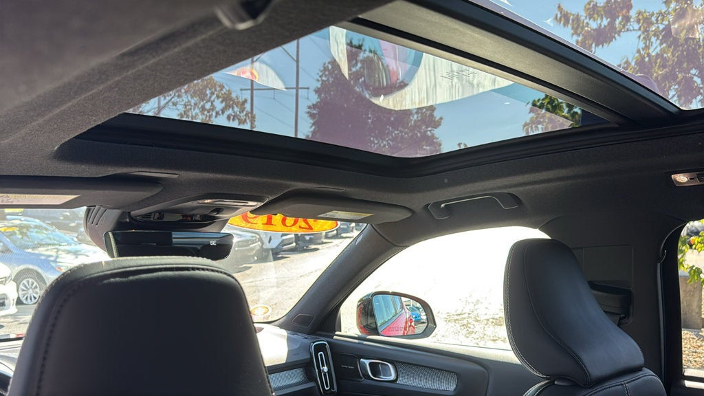 2019 Volvo XC40 R-Design